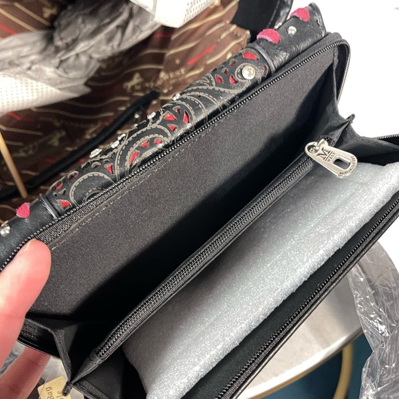 Montana West Cut-Out Collection Concealed Carry Tote + Wallet - Picture 8 of 9